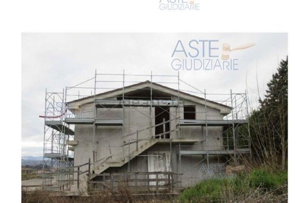 appartamento in vendita a Jesi in zona Tabano