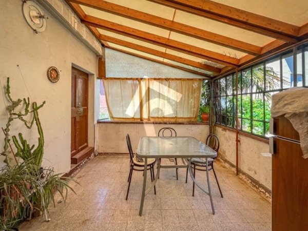 casa indipendente in vendita a Jesi