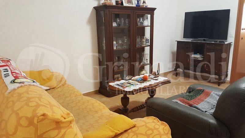 appartamento in vendita a Jesi in zona Mazzangrugno