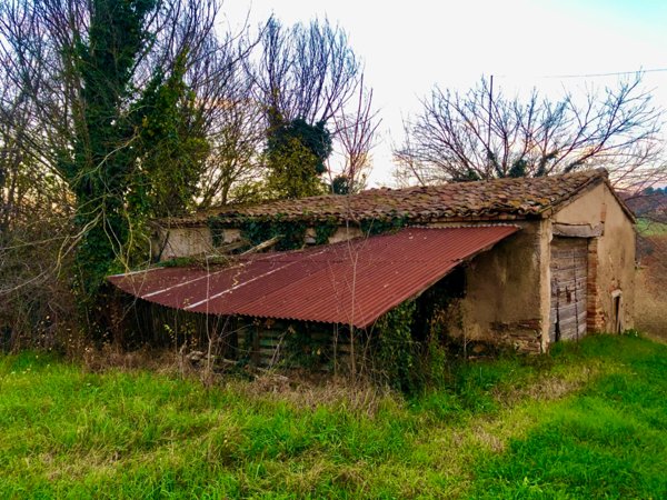 casa indipendente in vendita a Jesi in zona Tabano