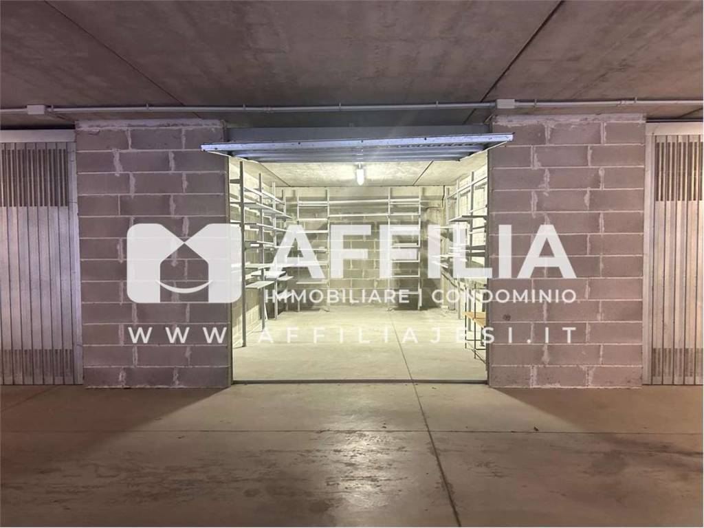 box auto in vendita a Jesi