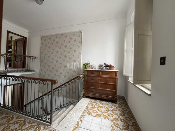 casa indipendente in vendita a Jesi