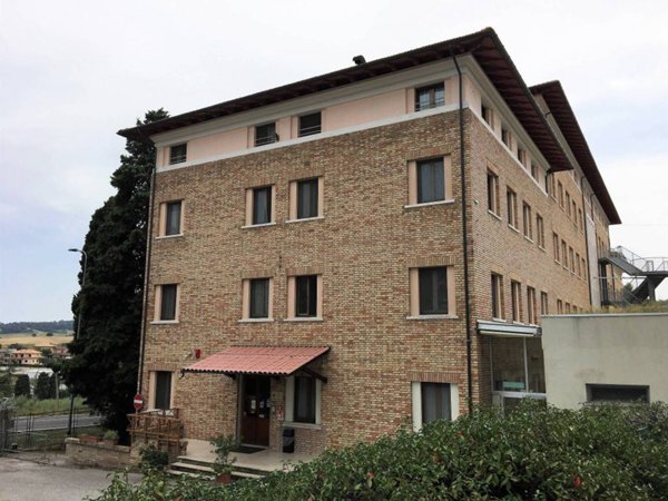 intera palazzina in vendita a Loreto