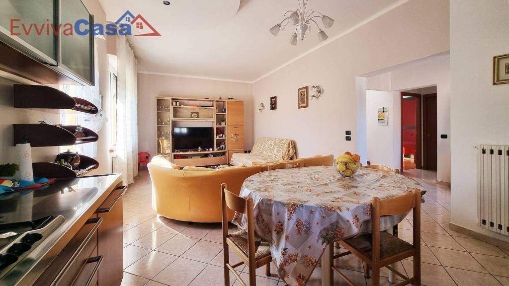 appartamento in vendita a Loreto in zona Villa Musone