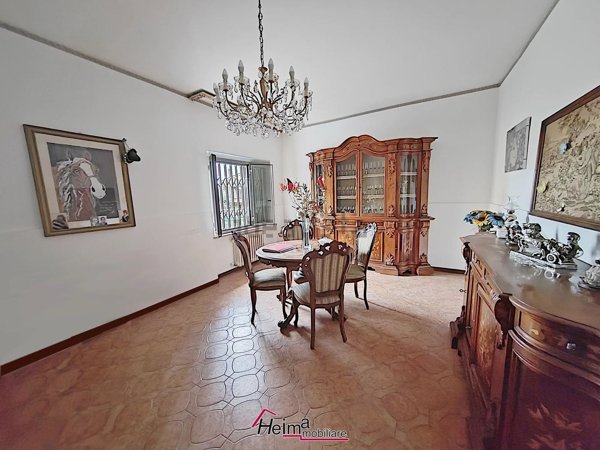 casa indipendente in vendita a Loreto