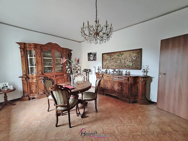 casa indipendente in vendita a Loreto