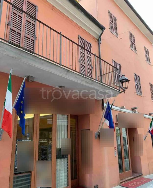 negozio in vendita a Loreto