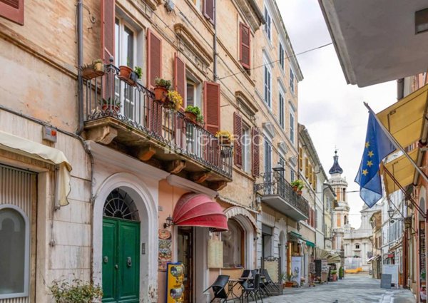 appartamento in vendita a Loreto