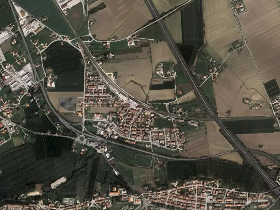 terreno edificabile in vendita a Loreto