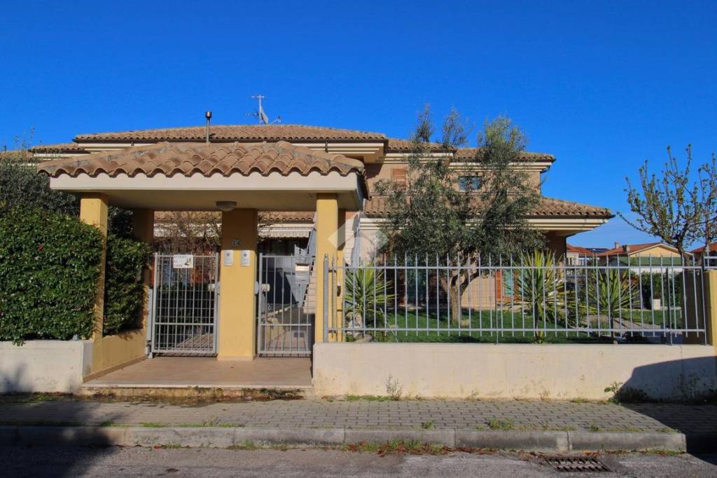 appartamento in vendita a Loreto