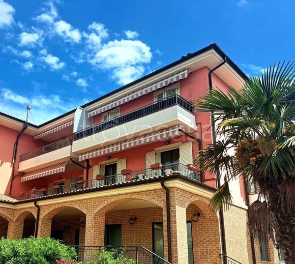 appartamento in vendita a Loreto in zona Villa Musone