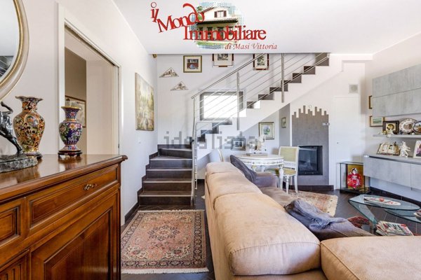 casa indipendente in vendita a Loreto