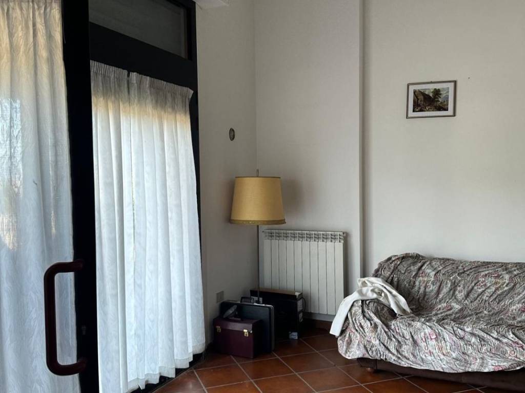 negozio in vendita a Loreto