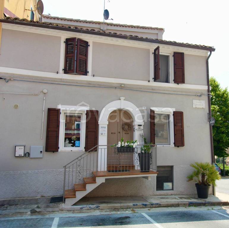 casa indipendente in vendita a Loreto in zona Costabianca