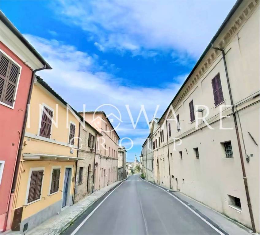 casa indipendente in vendita a Loreto