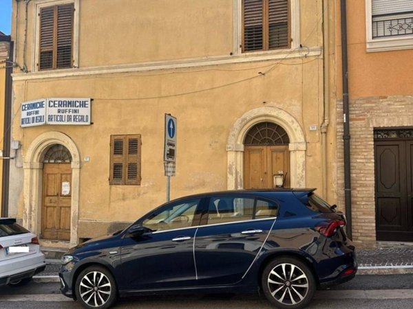 casa indipendente in vendita a Loreto