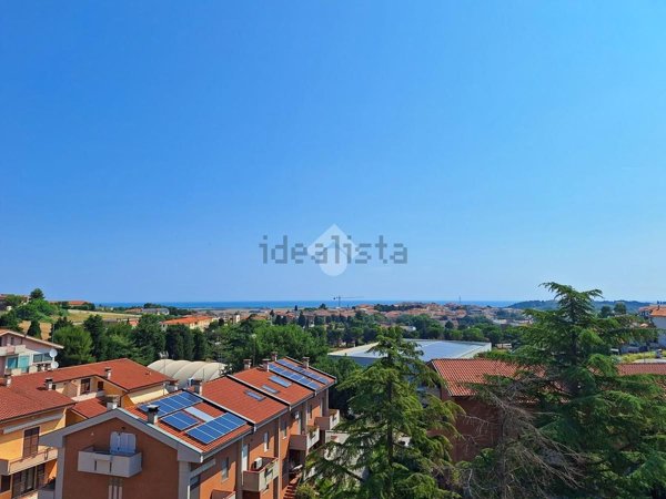 appartamento in vendita a Loreto