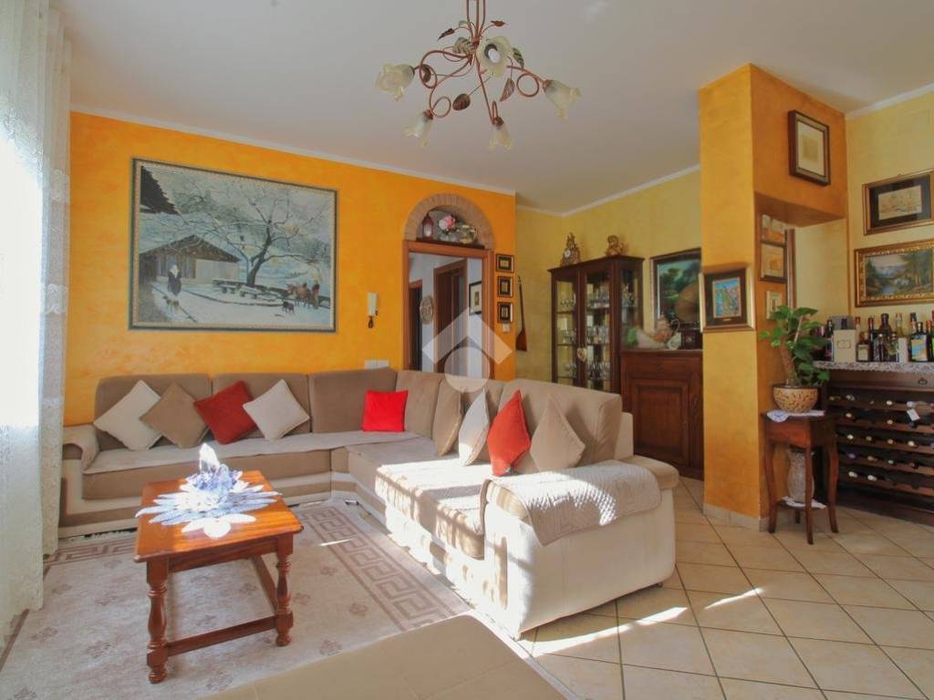appartamento in vendita a Loreto in zona Villa Musone