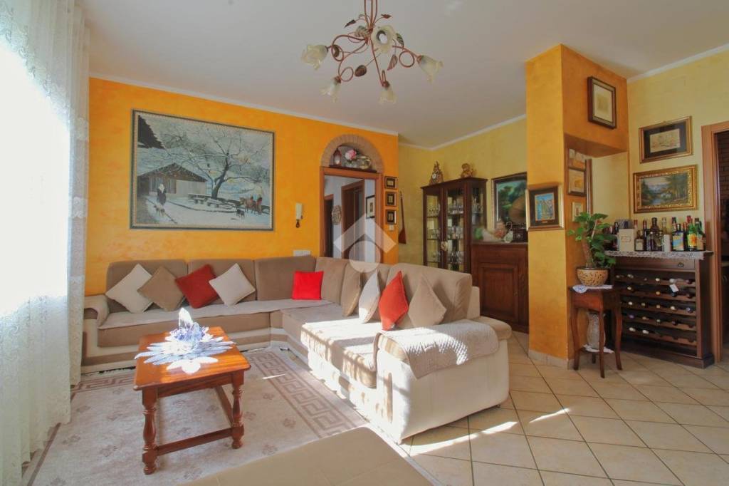 appartamento in vendita a Loreto in zona Villa Musone
