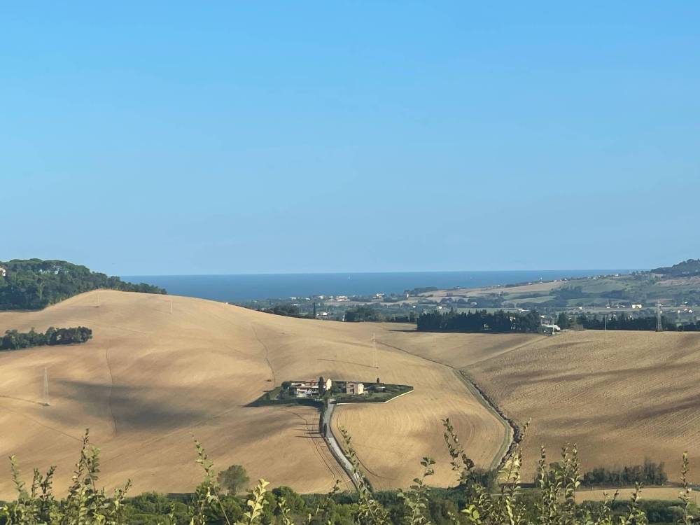 casa indipendente in vendita a Loreto