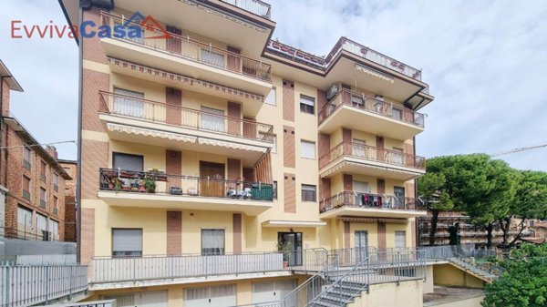 appartamento in vendita a Loreto