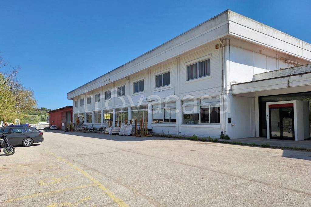 terreno edificabile in vendita a Loreto