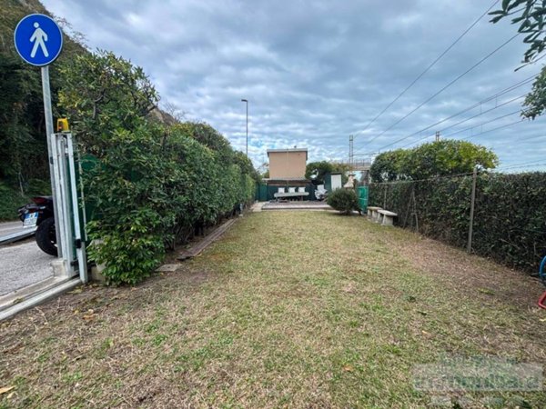 terreno agricolo in vendita a Loreto