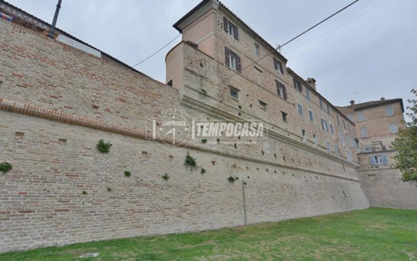 casa indipendente in vendita a Loreto