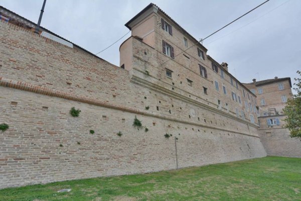 casa indipendente in vendita a Loreto