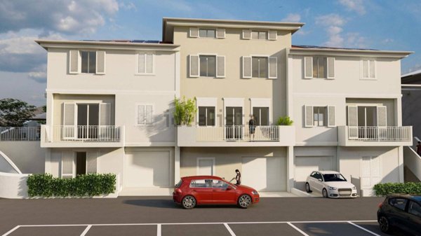 casa indipendente in vendita a Loreto