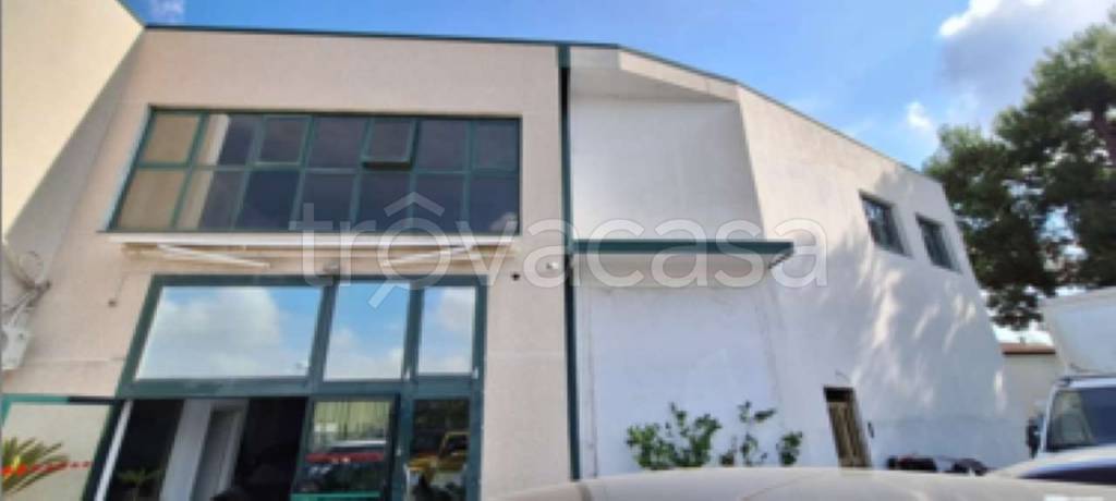 casa indipendente in vendita a Loreto