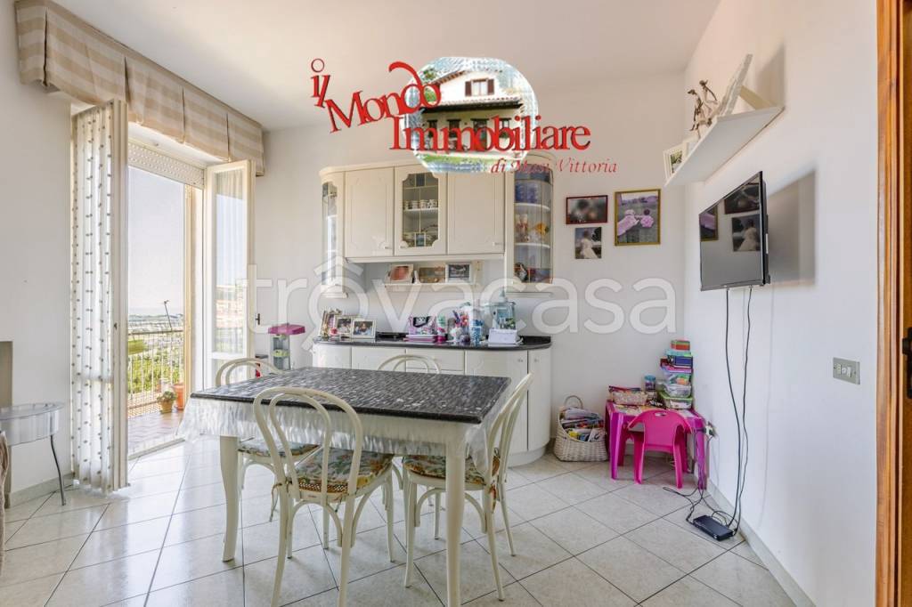 appartamento in vendita a Loreto