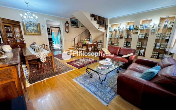 casa indipendente in vendita a Loreto