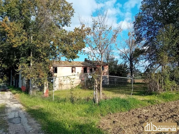 casa indipendente in vendita a Loreto in zona Villa Musone