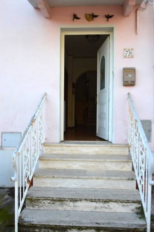 casa indipendente in vendita a Loreto