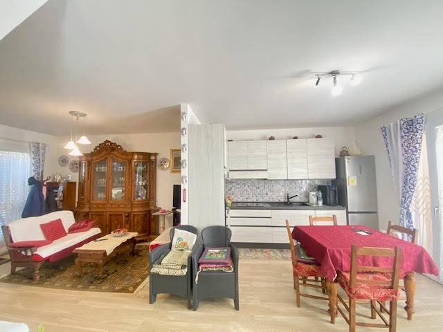 casa indipendente in vendita a Loreto in zona Villa Musone