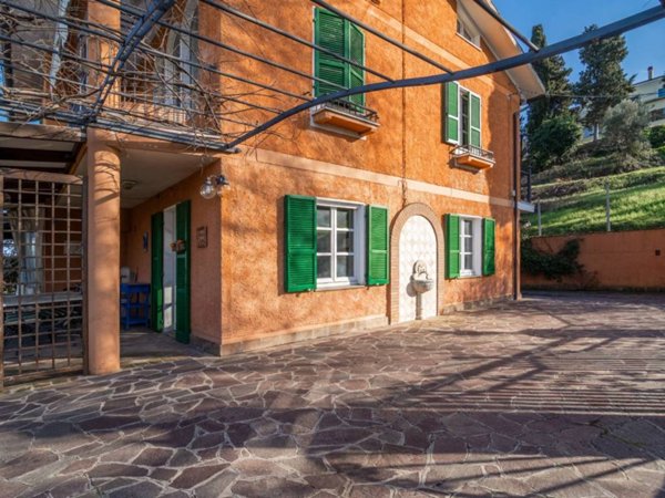 casa indipendente in vendita a Loreto