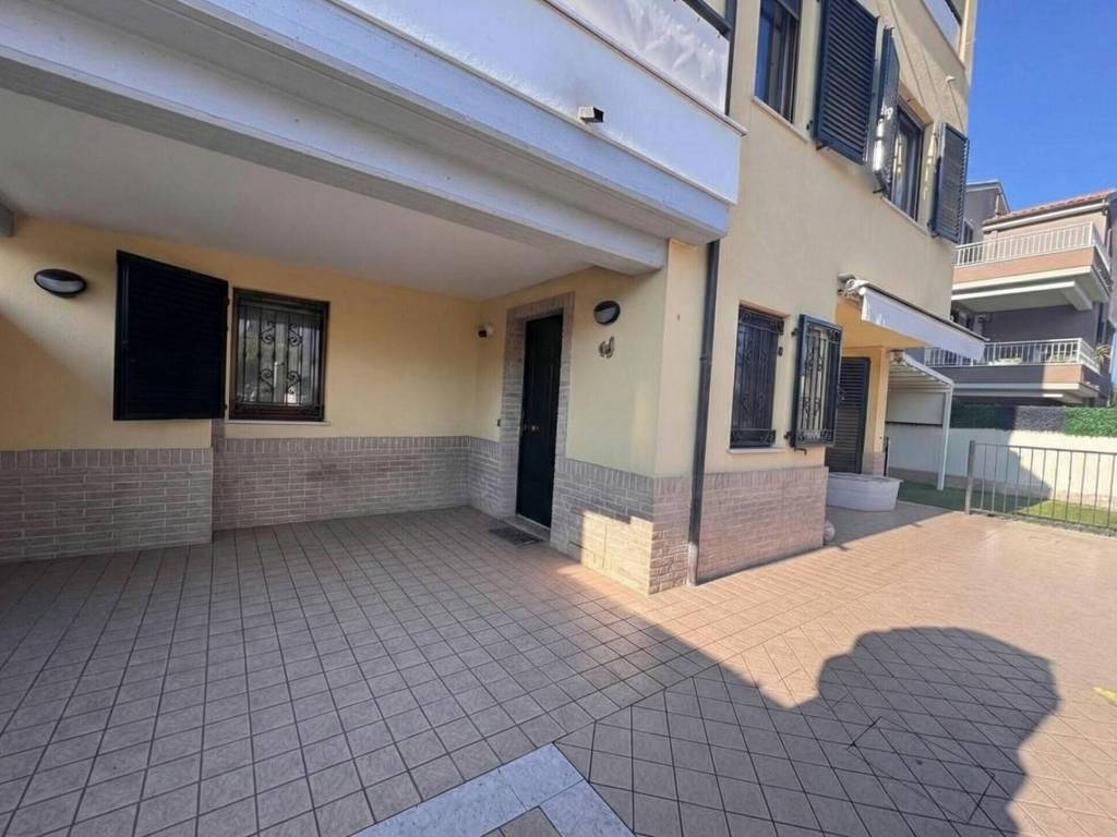 casa indipendente in vendita a Loreto in zona Villa Musone