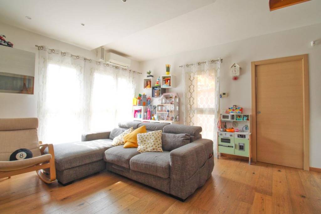 appartamento in vendita a Loreto in zona Villa Musone