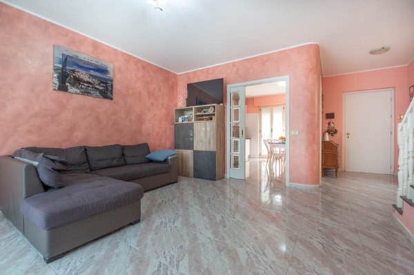 casa indipendente in vendita a Loreto