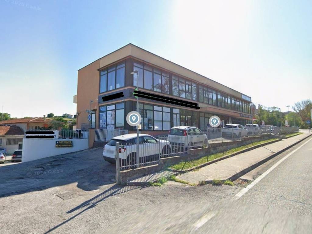 negozio in vendita a Loreto