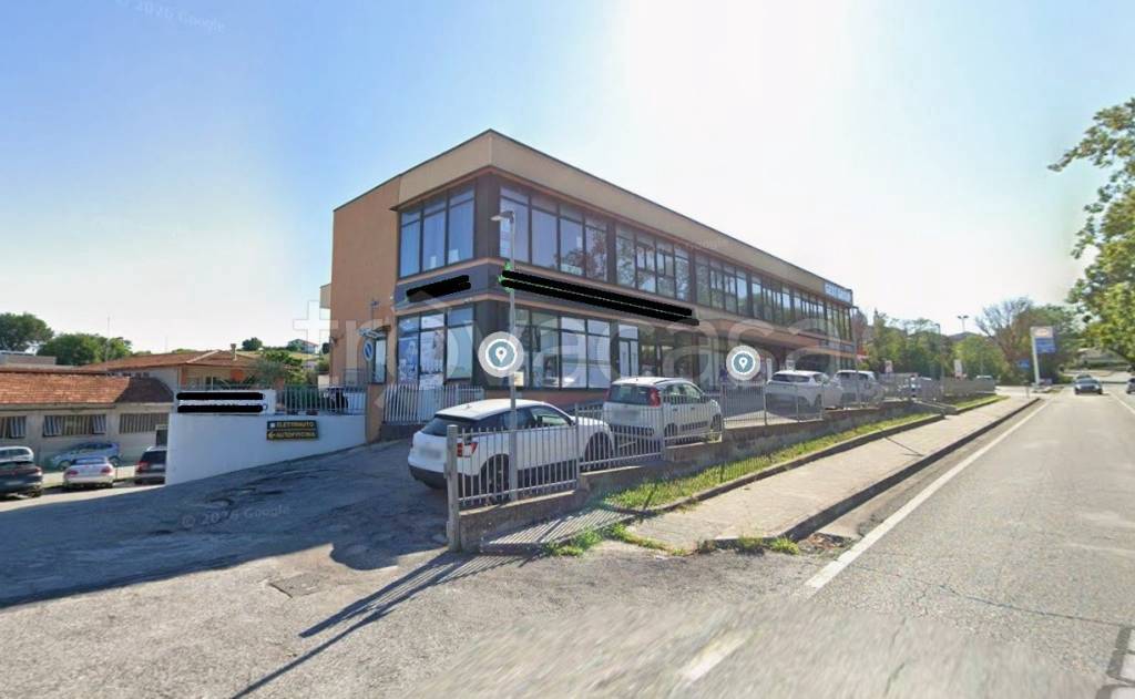 casa indipendente in vendita a Loreto