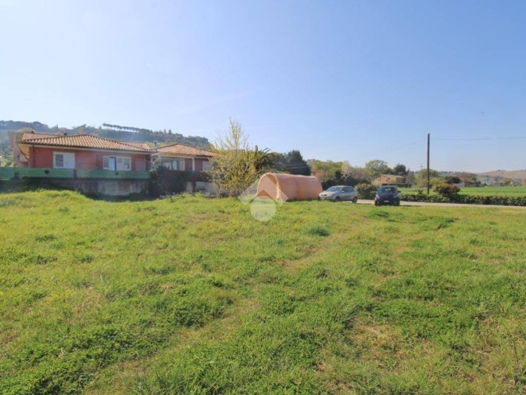 terreno edificabile in vendita a Loreto in zona Villa Musone