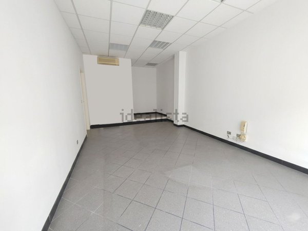 ufficio in vendita a Loreto