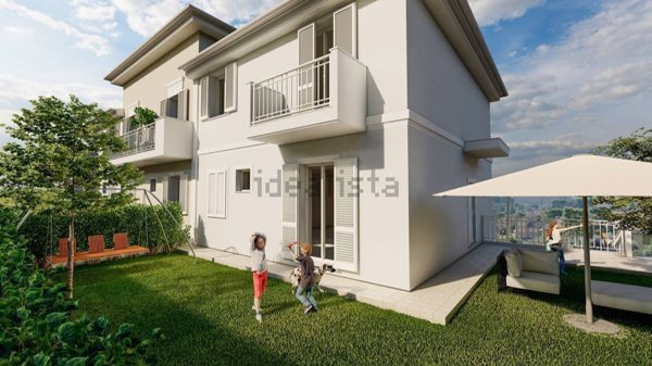 casa indipendente in vendita a Loreto