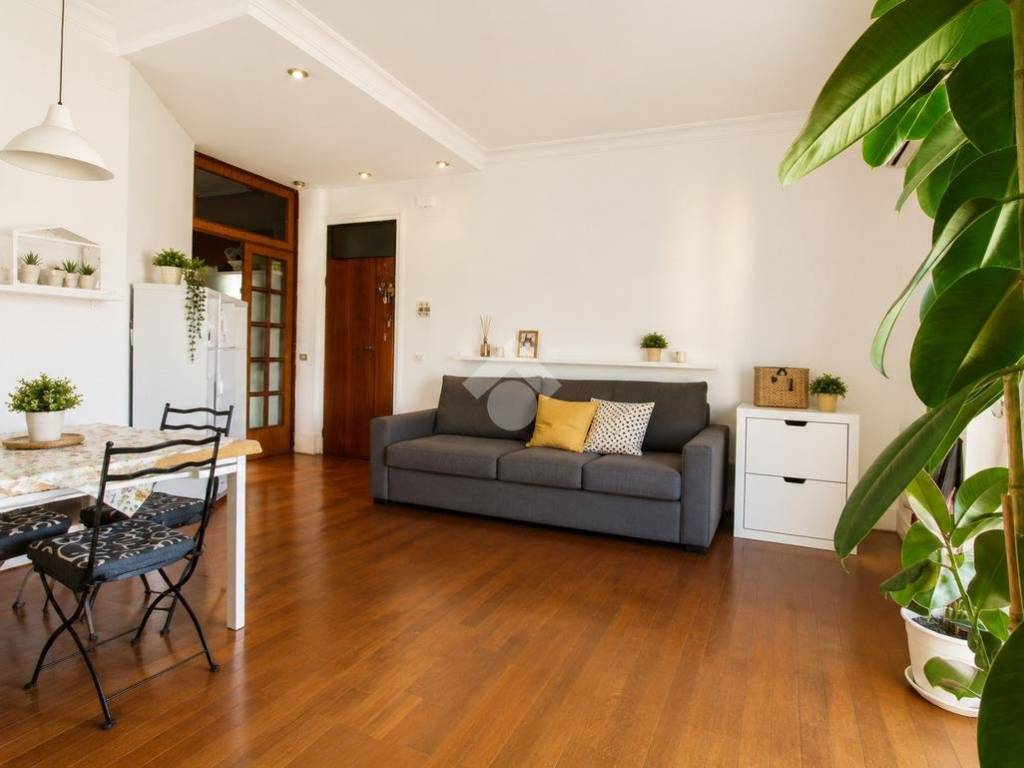 appartamento in vendita a Loreto in zona Costabianca