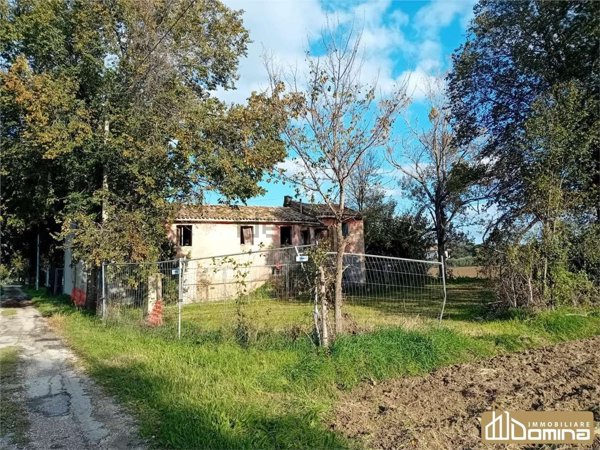 casa indipendente in vendita a Loreto in zona Villa Musone