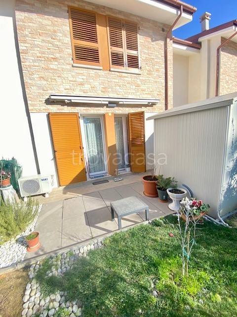 casa indipendente in vendita a Loreto in zona Villa Musone