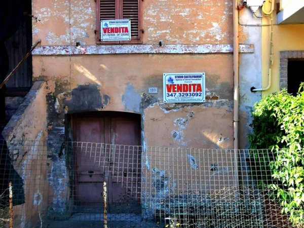 casa indipendente in vendita a Loreto in zona Villa Musone