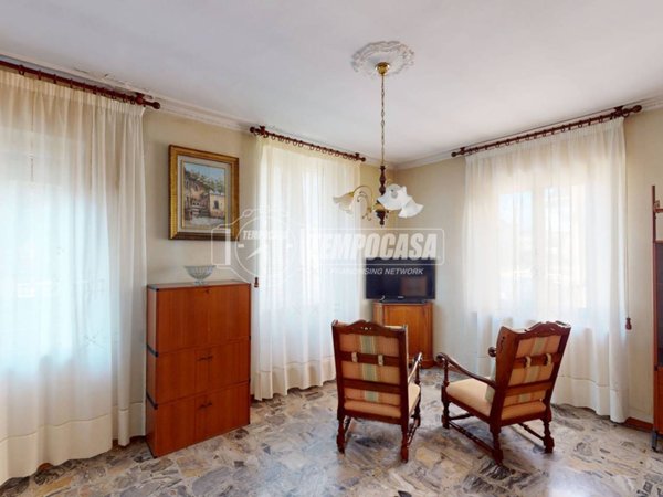 appartamento in vendita a Loreto in zona Costabianca